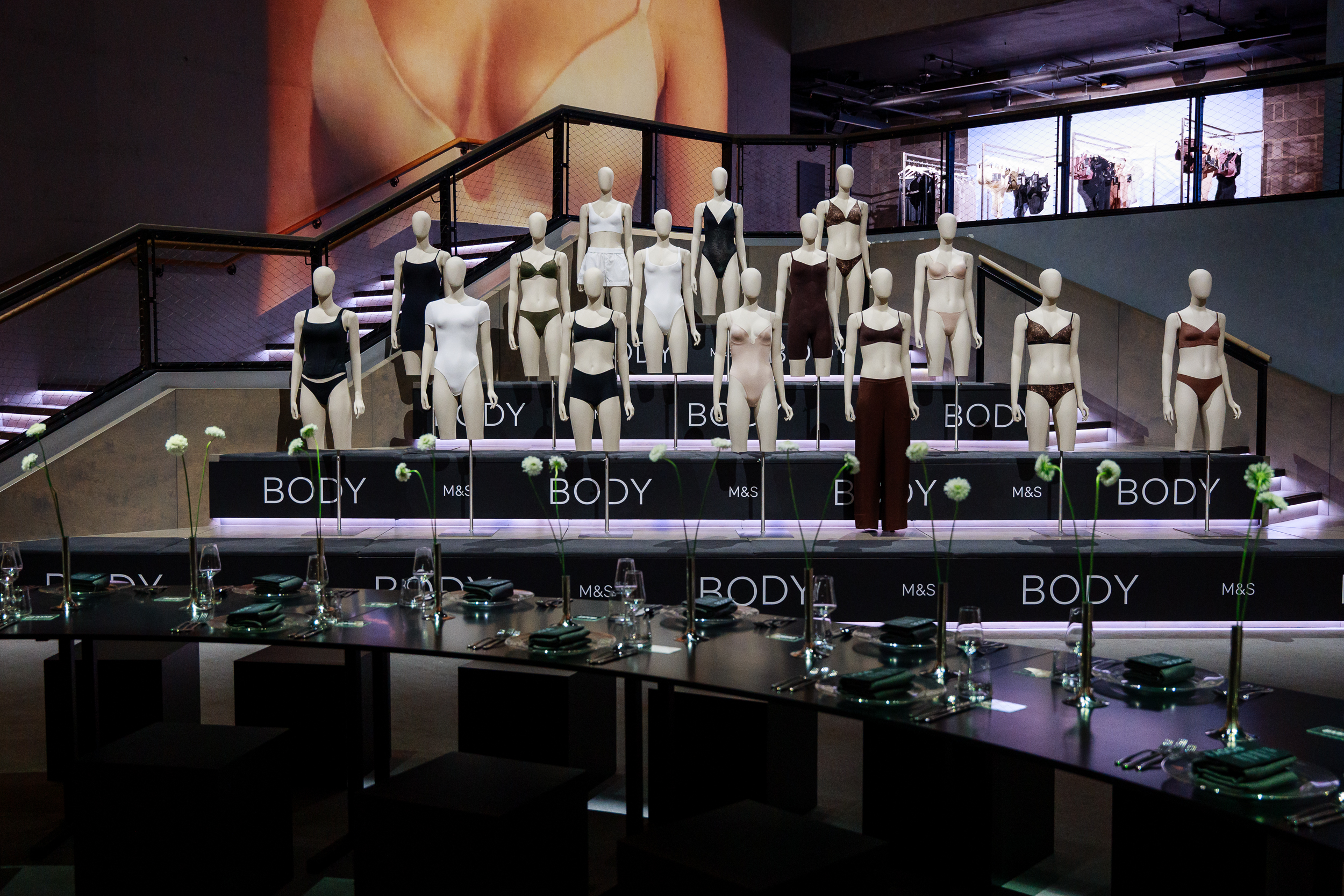 0042.m&s_body_event_lightroom_@jamesdkelly.L1671817